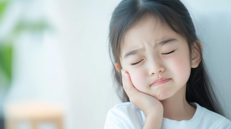 イヤイヤ期で歯みがきを怠り虫歯になった子ども